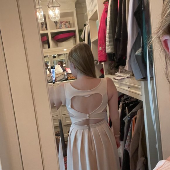 TOPSHOP Pink Heart Cutout Dress Perfect for Summer! - Picture 5 of 6